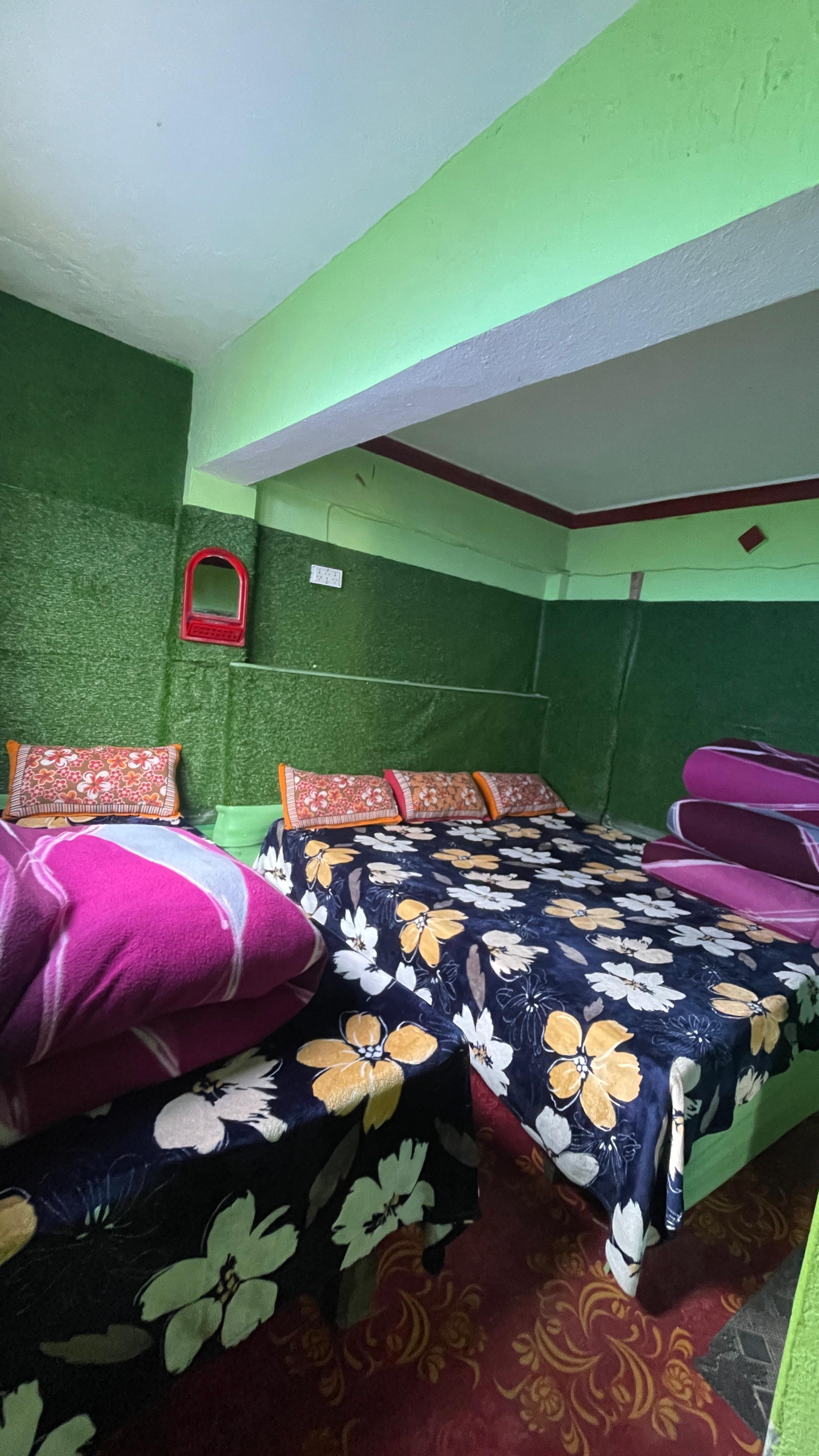 3 Bed Room