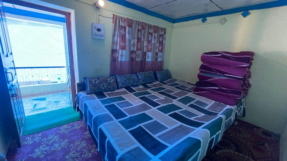 4 Bed Room